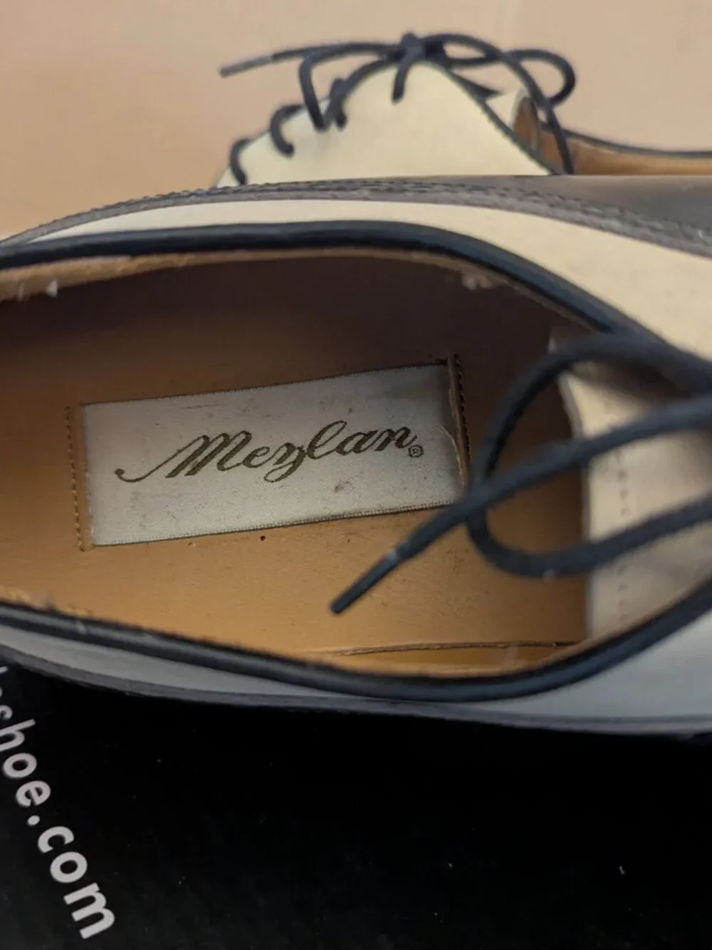 Mezlan Two Tone Men;s Shoes  Size 9